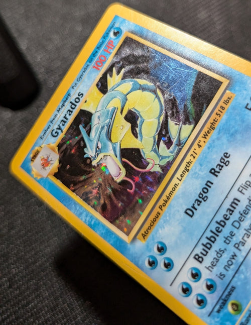 1999 Pokemon Base Set Gyarados Holo HP