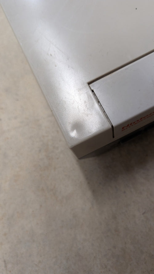 Nintendo NES Console w/ Super Mario Duck Hunt & Cables (v055)