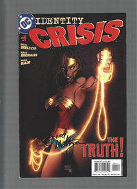 IDENTITY CRISIS #4 Signed by Brad Meltzer  VF/VF+  (LF007)