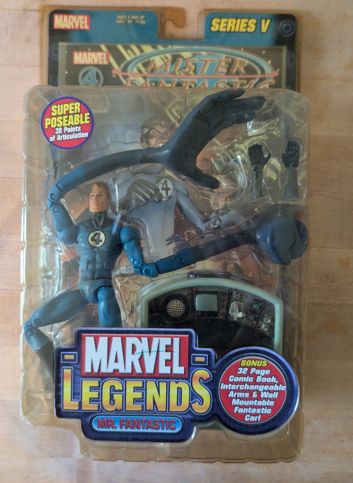 ToyBiz Marvel Legends series 5 Mr. Fantastic Action Figure (TB001)