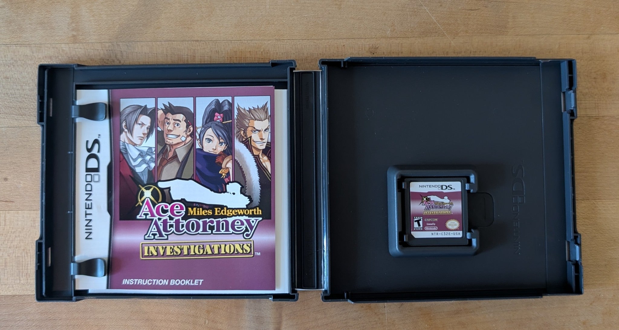 Ace Attorney Investigations: Miles Edgeworth (Nintendo DS, 2010) (V055)