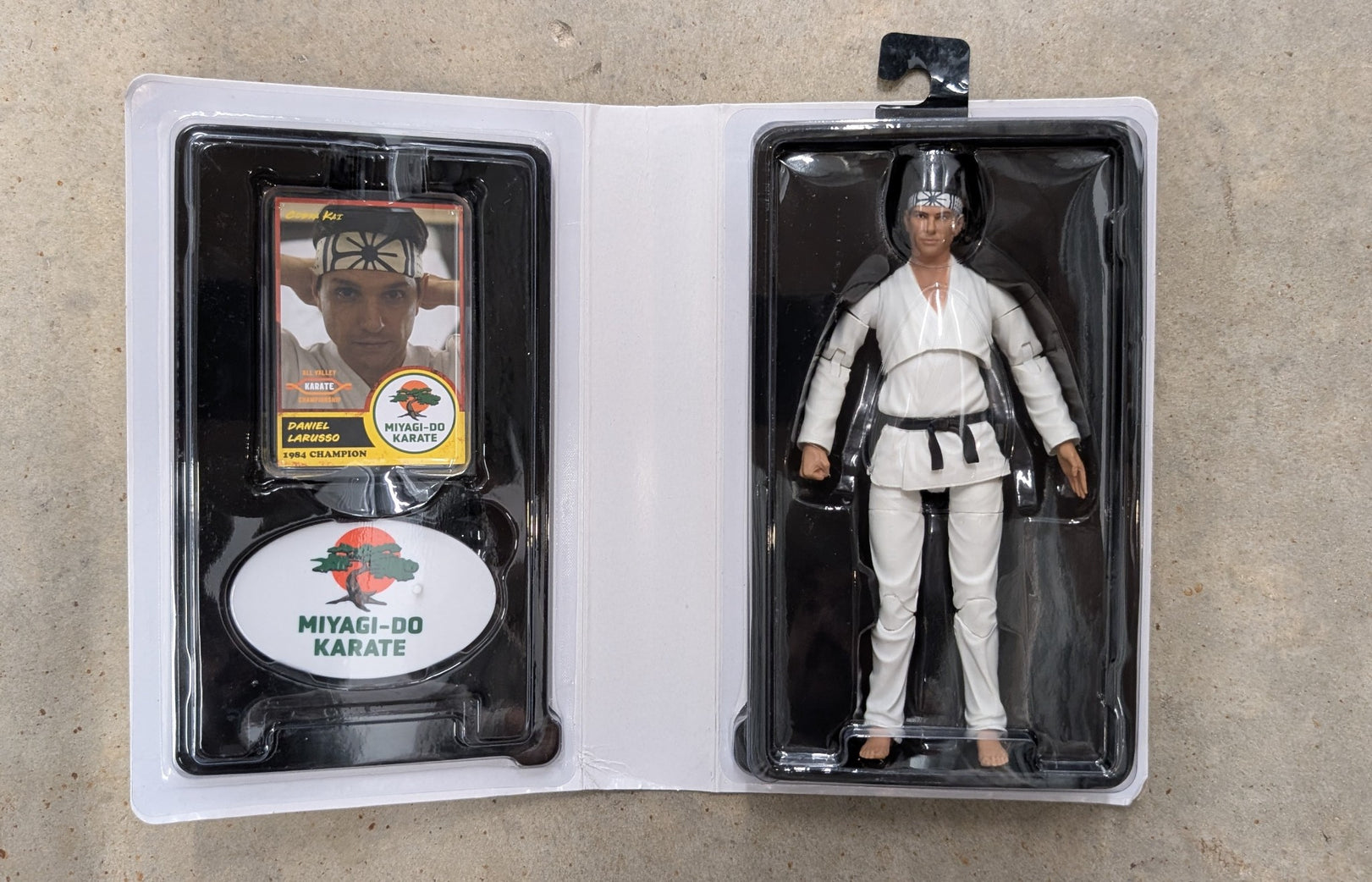 2022 Diamond Select - Cobra Kai - Daniel LaRusso VHS SDCC (ty006)